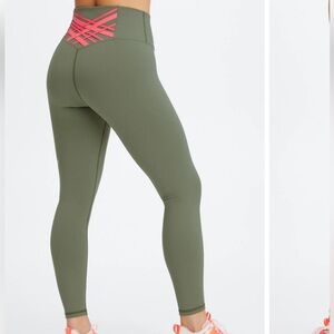 Fabletics NWT Kessler High-Waisted Strappy 7/8 Get To Know Me Legging Green Pink